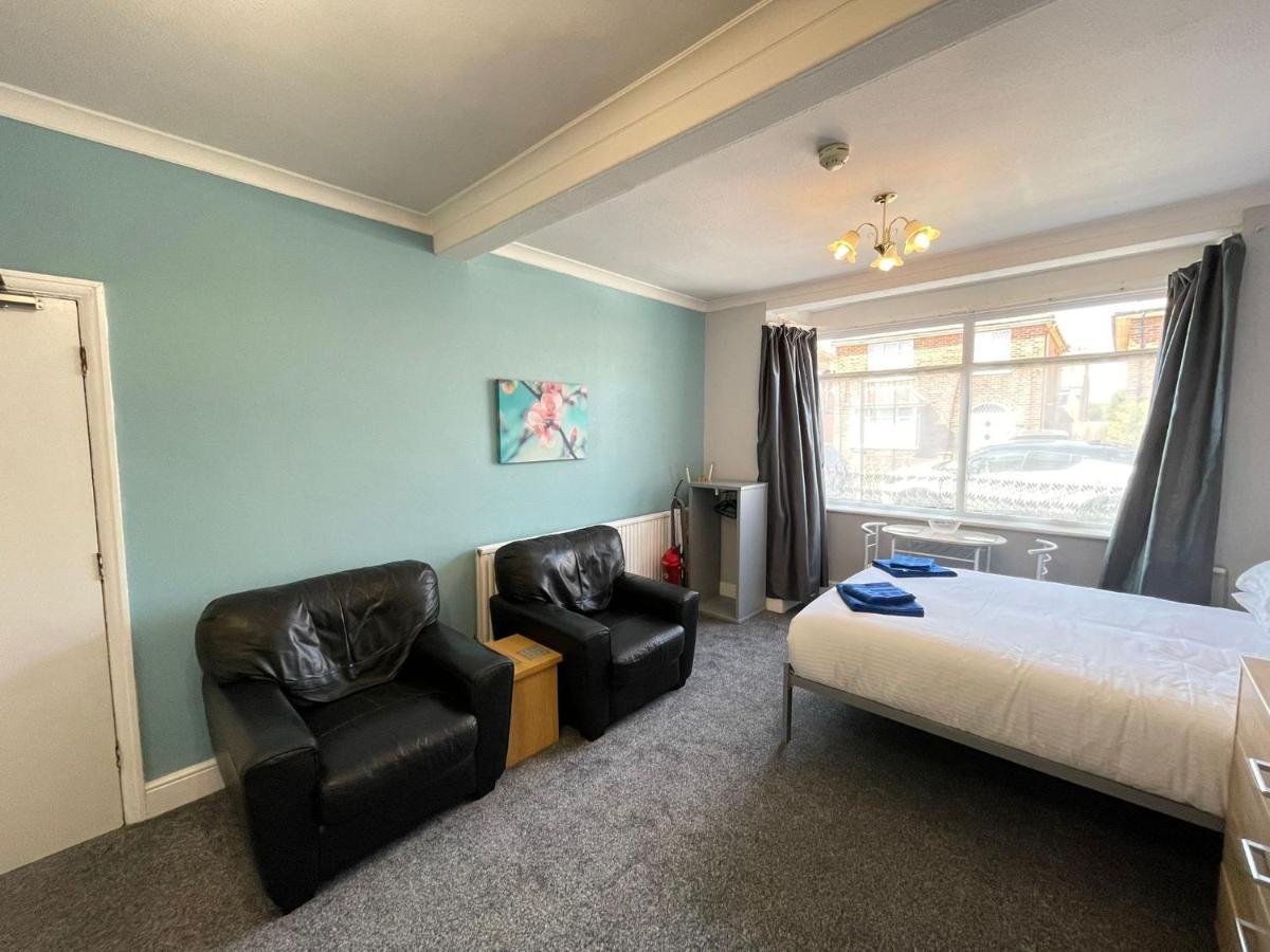 Large Ground Floor Studio Holiday Apartment Skegness - Flat 12 Exterior photo