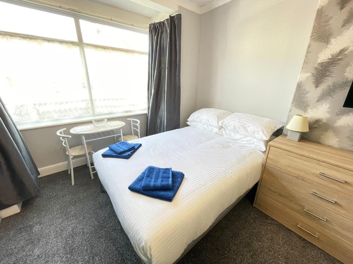 Large Ground Floor Studio Holiday Apartment Skegness - Flat 12 Exterior photo